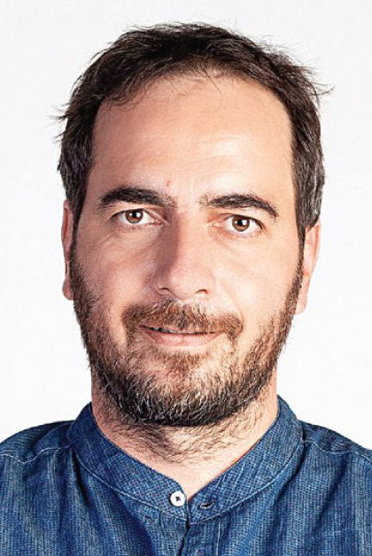 Λώρης Λοϊζίδης as Dimitros in Aigia Fuxia