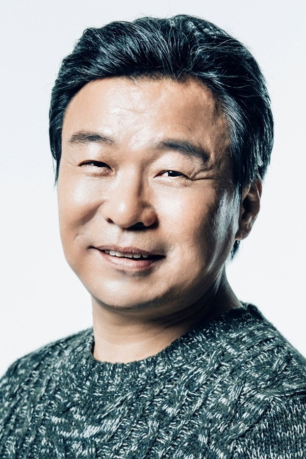 김병춘 as Kim Yong-ho in Love Exposure