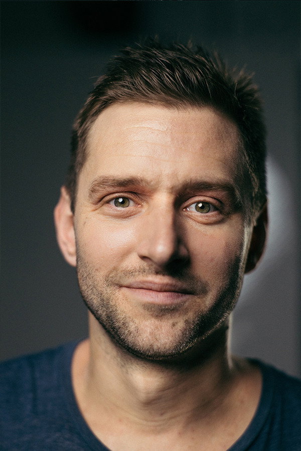 Arnaud Doiron-Barbant as Homme in Here at home