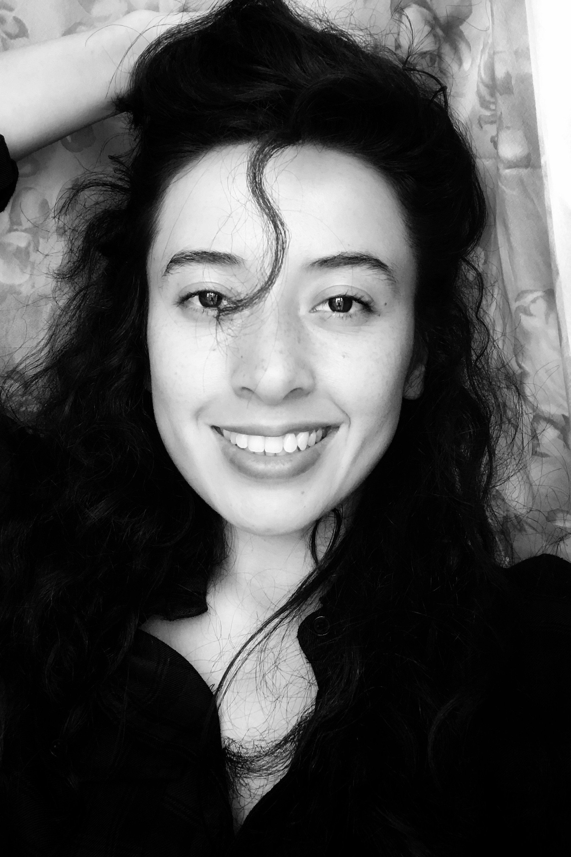 Claudia Osejo as Voz Nora in Ocaso