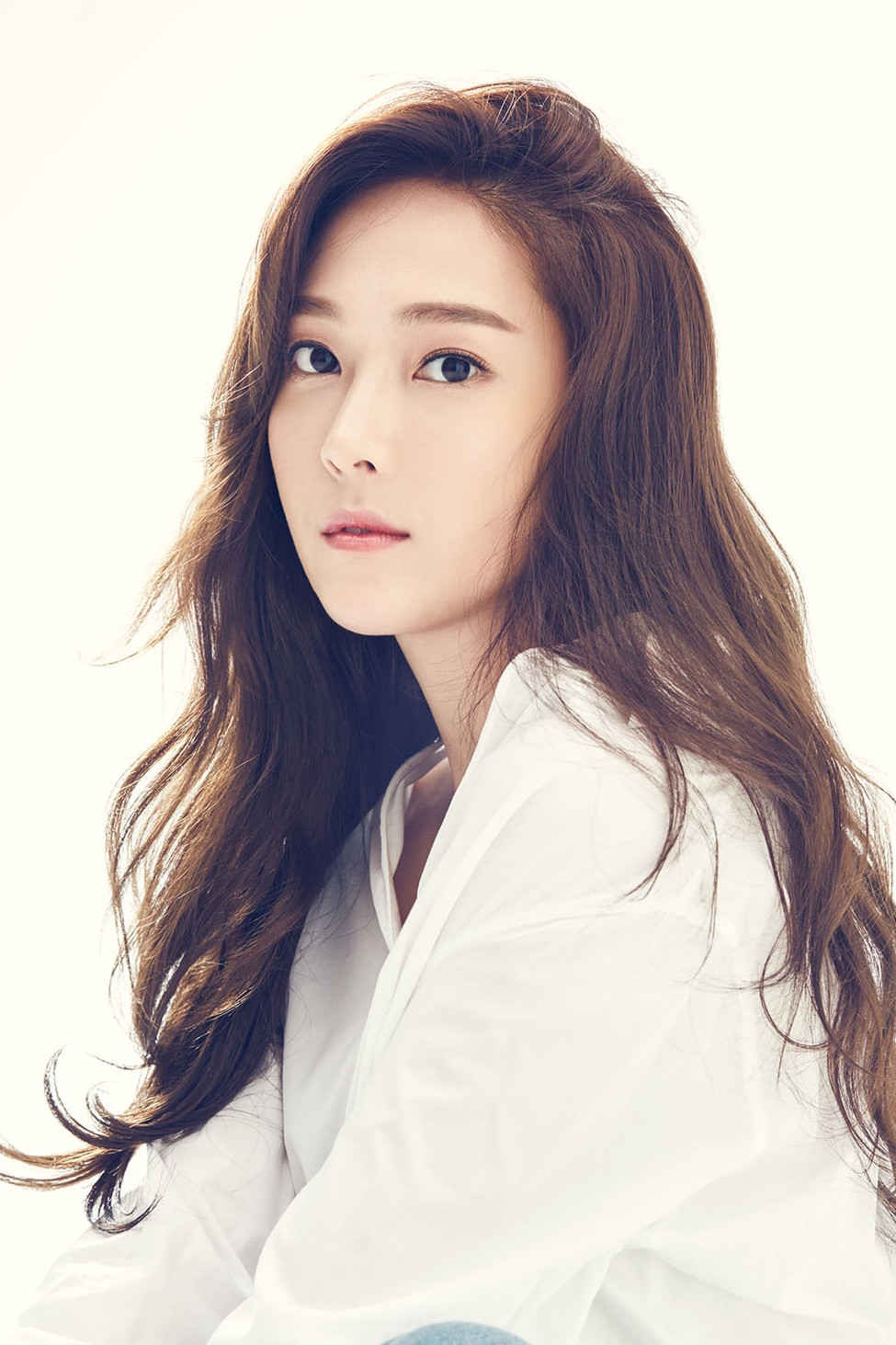 제시카 정 as Self in Jessica & Krystal