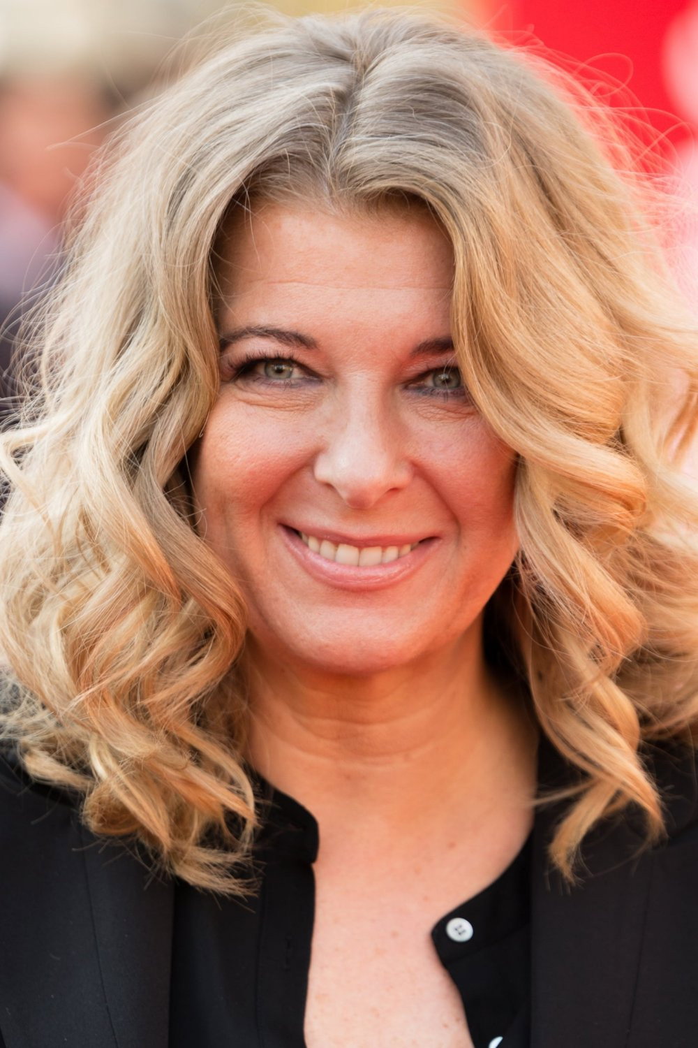 Paprika Steen as Line Anders in Der Kommissar und das Meer