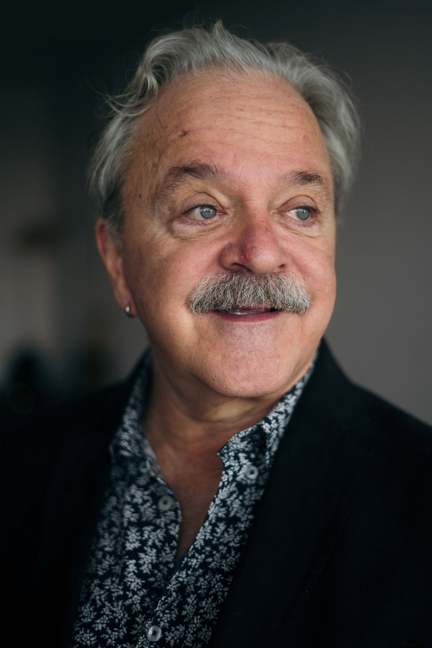 Jim Cummings as Jumpy Squirrel (voice) in Curious George