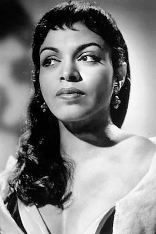 Muriel Smith as Aicha in Moulin Rouge