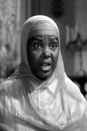 Amina Khairy as دادة حواء in Aisha