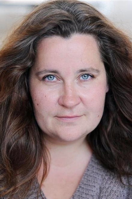 Gaëlle Jeantet as Françoise in To the Edge of Our Sleepless Nights