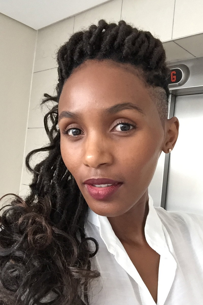 Avumile Qongqo as Nandi in Deep Blue Sea 3