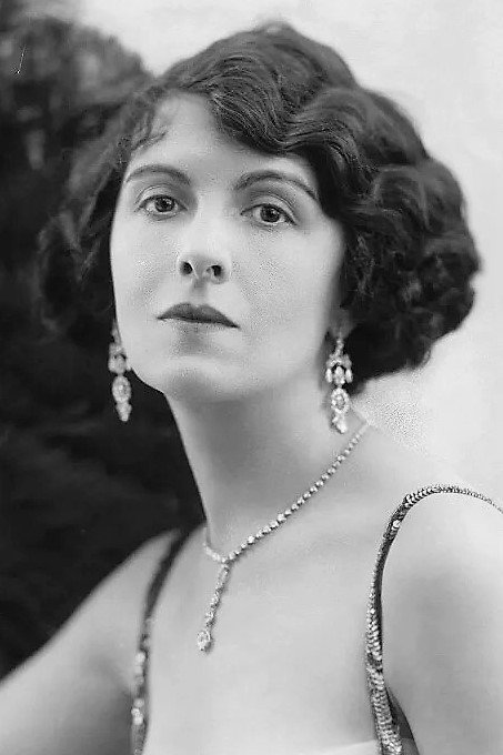 Mary Nash as Margaret Lord in The Philadelphia Story