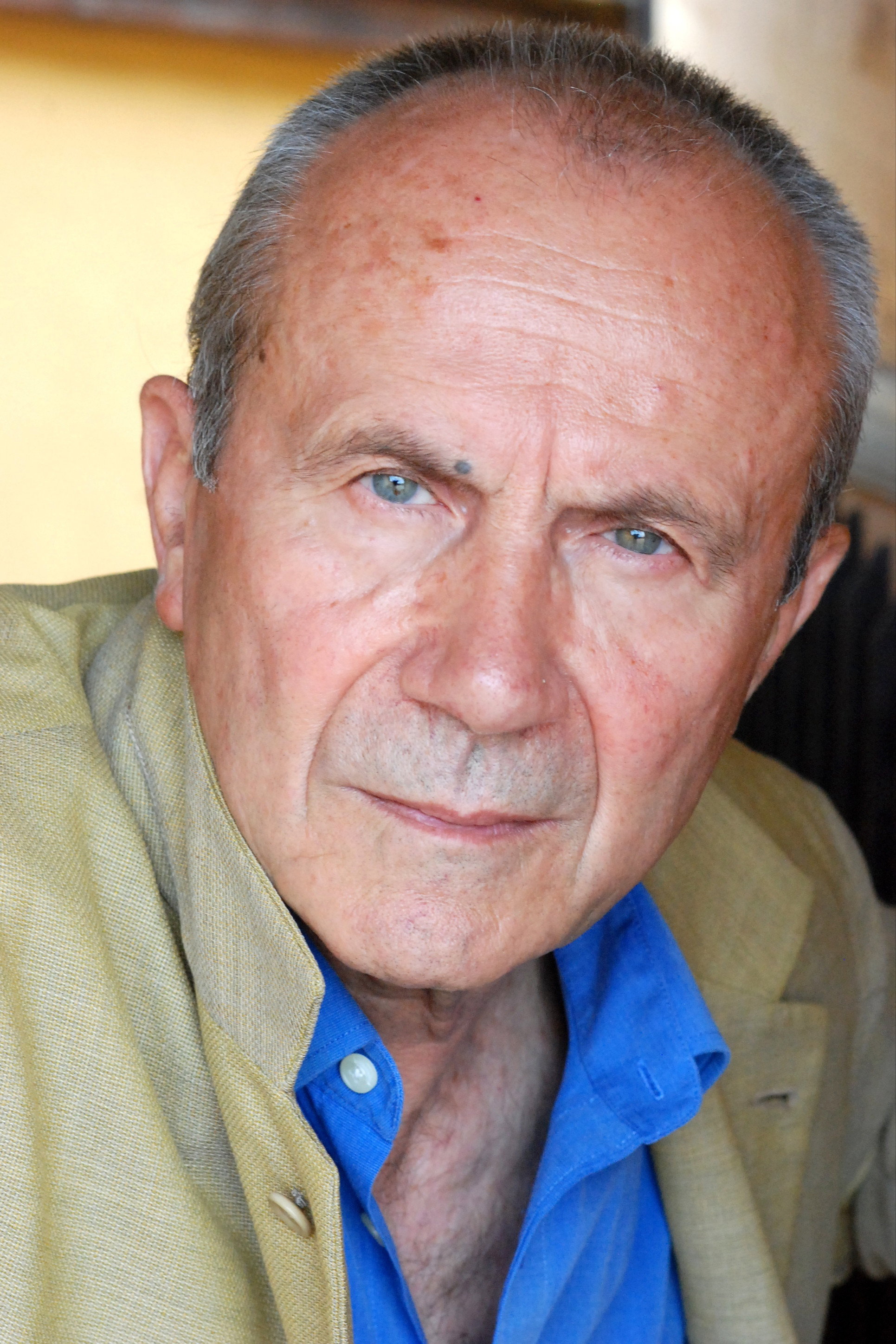 Antonio Piovanelli as Quasimodo in A Leap in the Dark