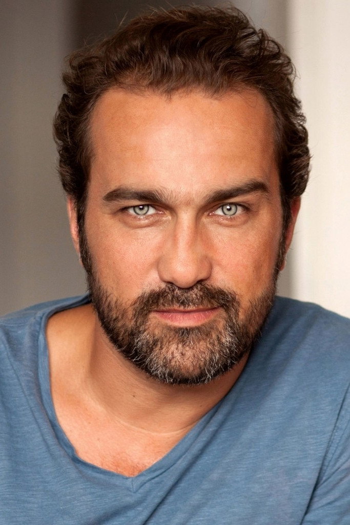 Jens Münchow as Ulrich in Armin