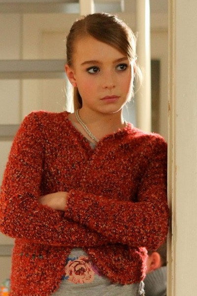 Sophie Lindenberg as Molly Wiese in Save Raffi!