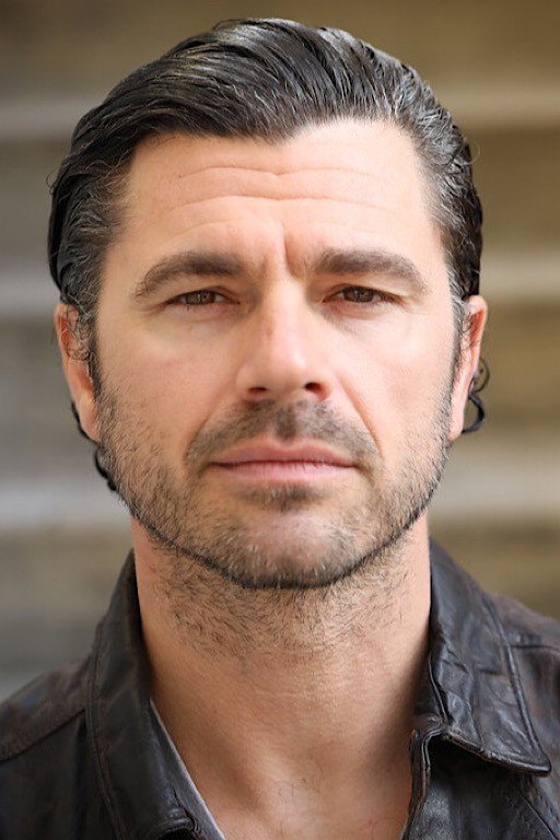 Christos Vasilopoulos as Στρατής Ξένος in Ματωμένα Χώματα