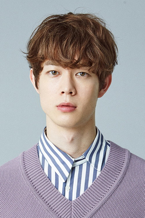 宮沢氷魚 as Kou Suzuya in Secret Unrequited Love