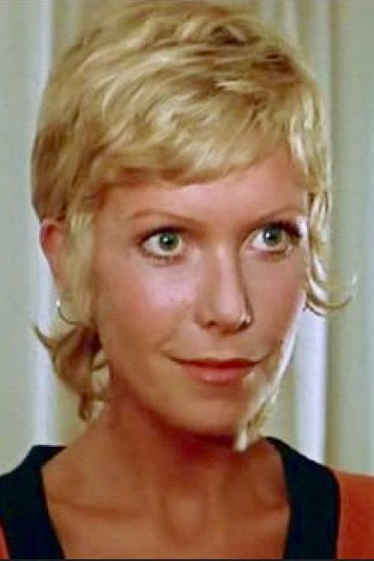Maitena Galli as Barbara, Andrea's wife in Sex of the Devil
