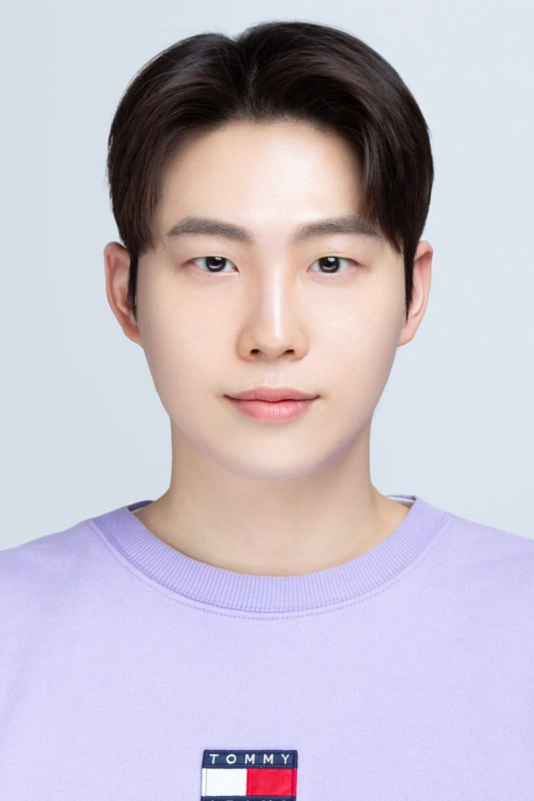 송승환 as Jeong Do-hyuk in Kiss Mark on the Student Council President