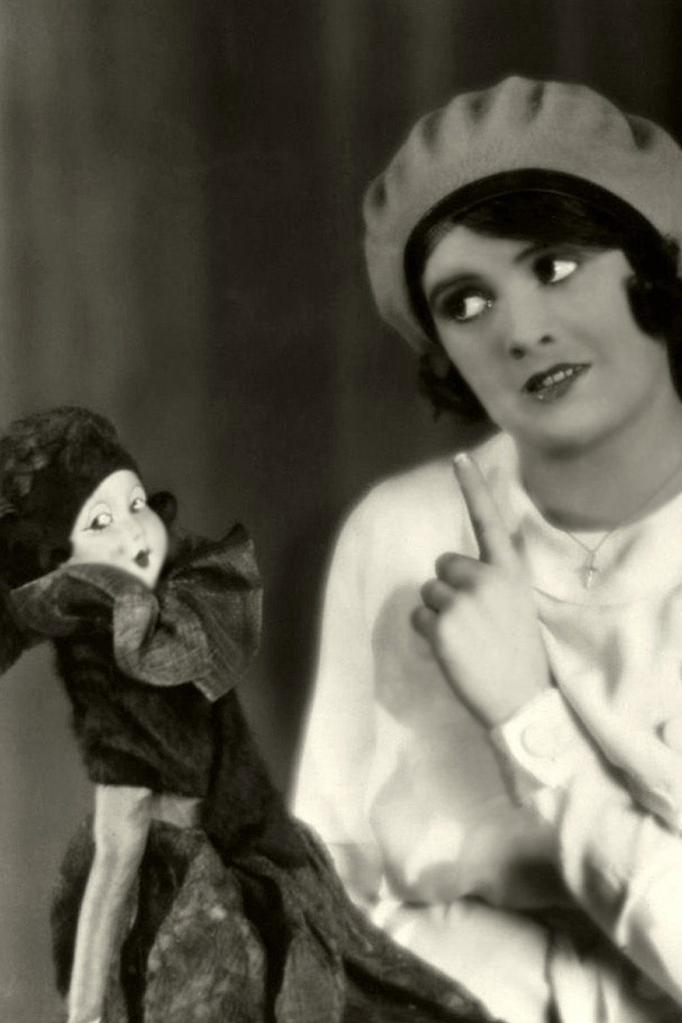 Molly O'Day as Kay Wheeler in Devil on Deck