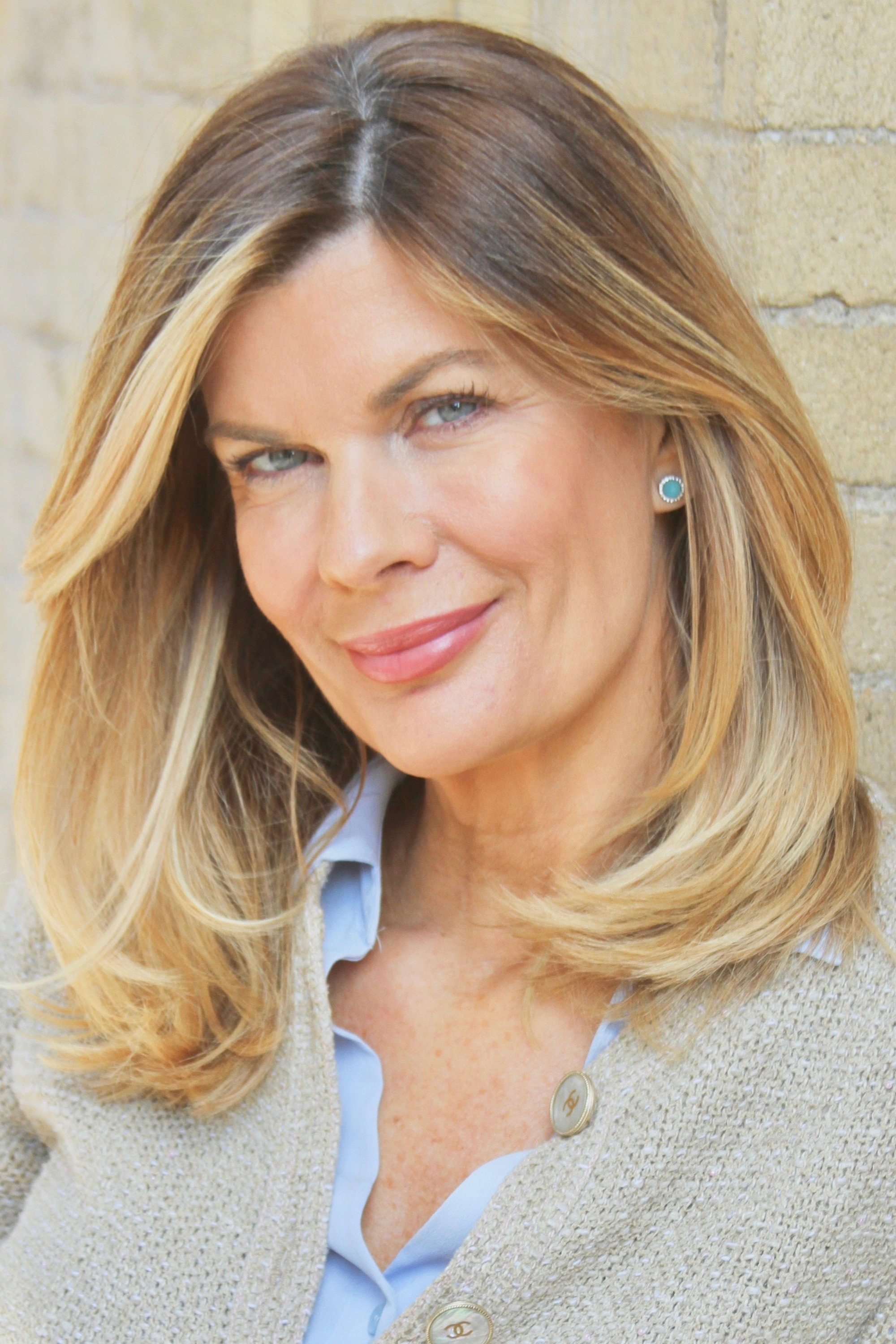 Mia Matthews as Susan McClintock in Christmas Overtime