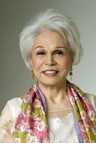 Armida Siguion-Reyna as Mrs. Fernandez in Nagsimula sa Puso