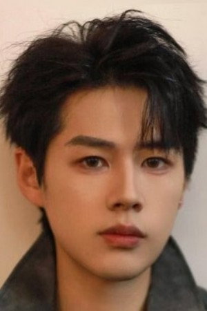 李佑霖 as 沈屹 in 盛夏来信
