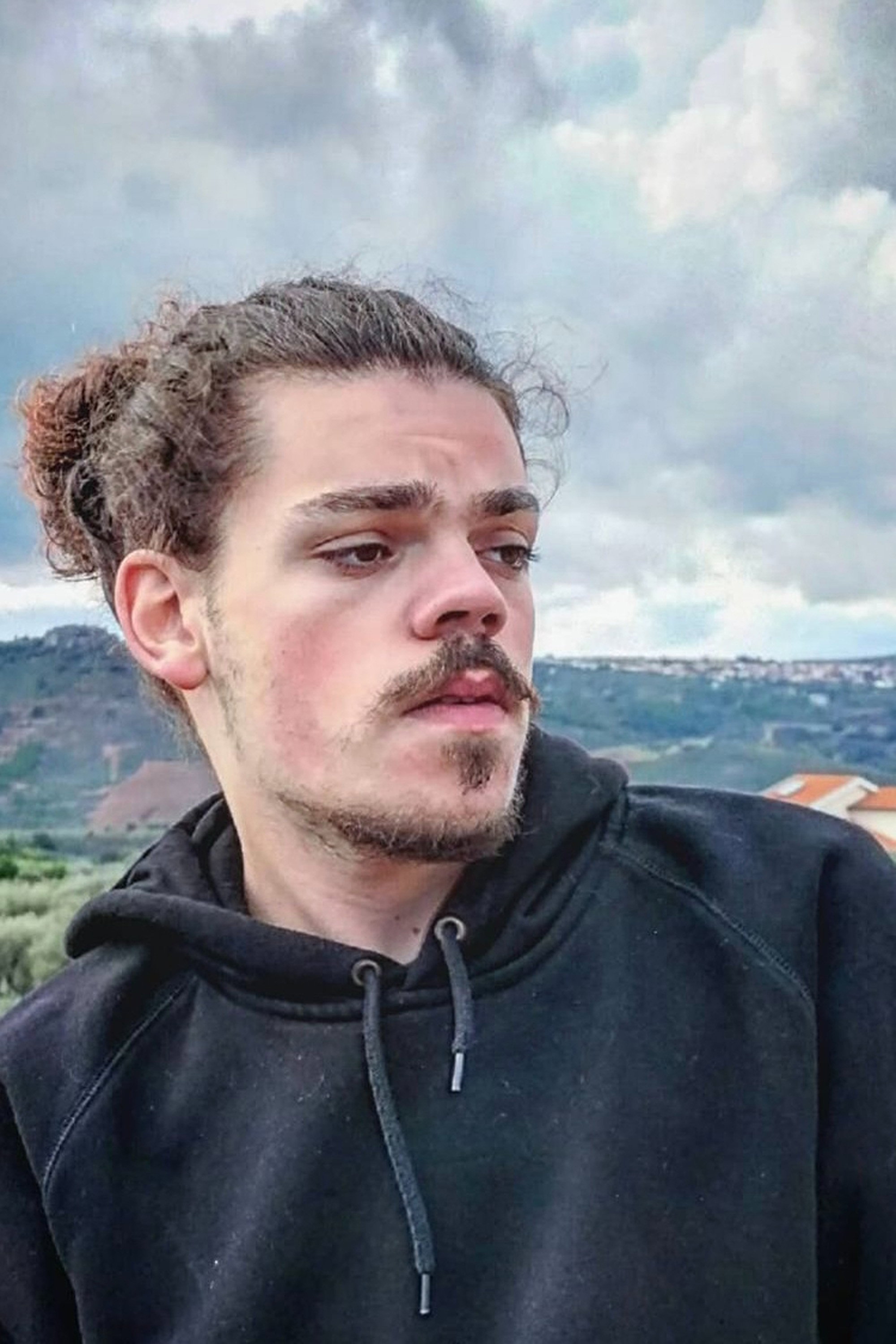Rafa Pires as Pico Pico in Casa Velha