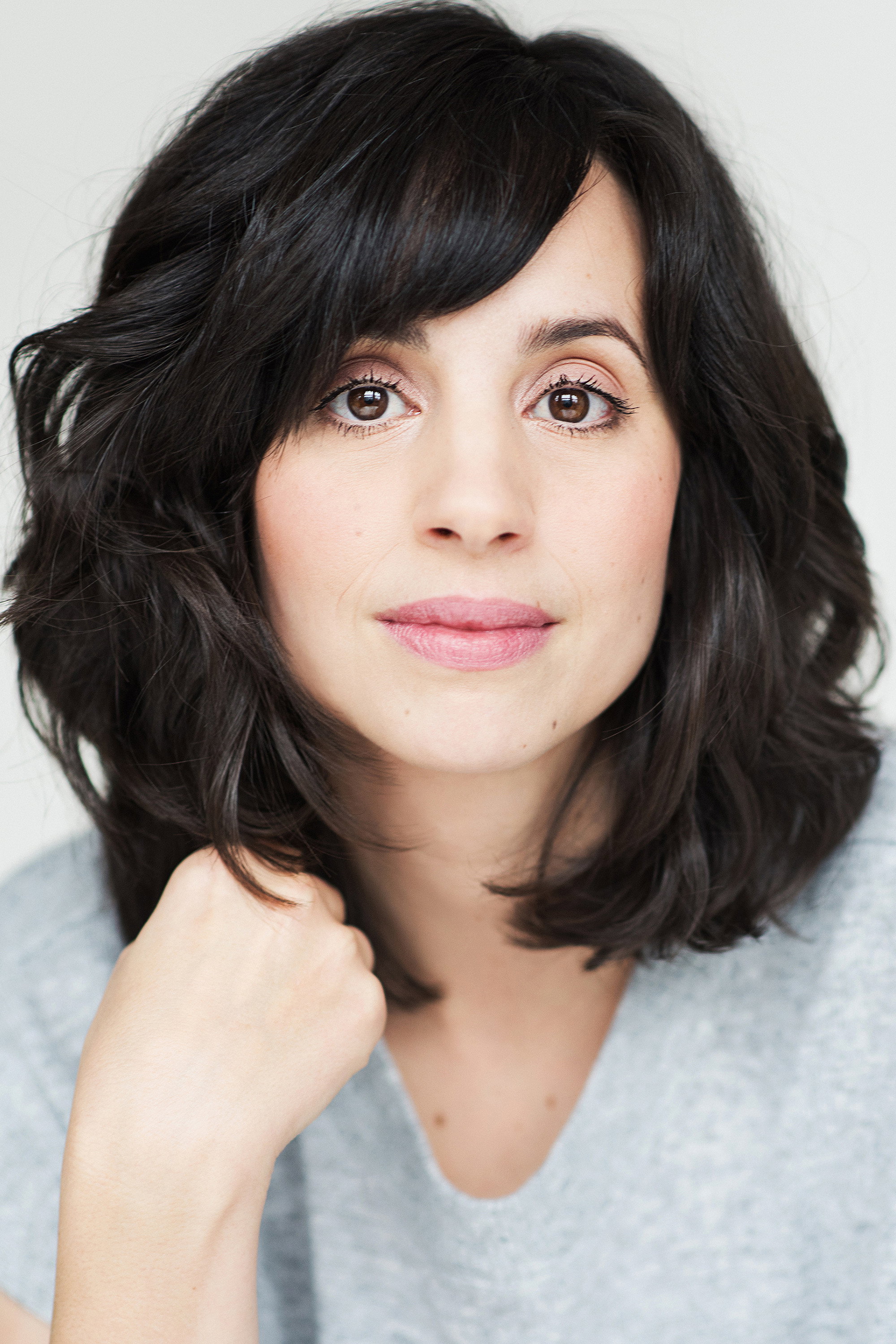 Sylvie De Morais-Nogueira as Ariel in Les Kiki Tronic