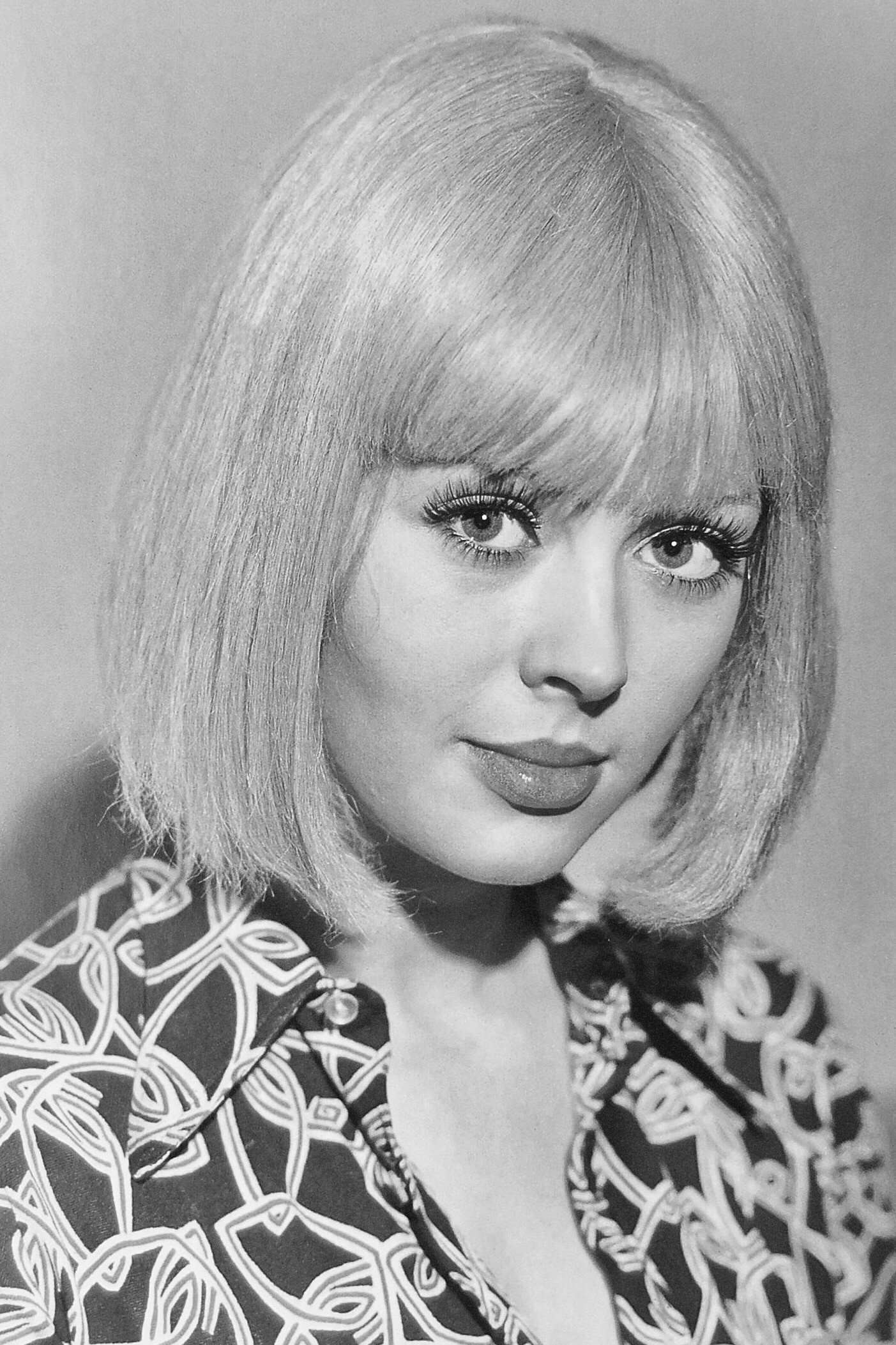 Ирина Азер as Марта in The Secret Agent’s End
