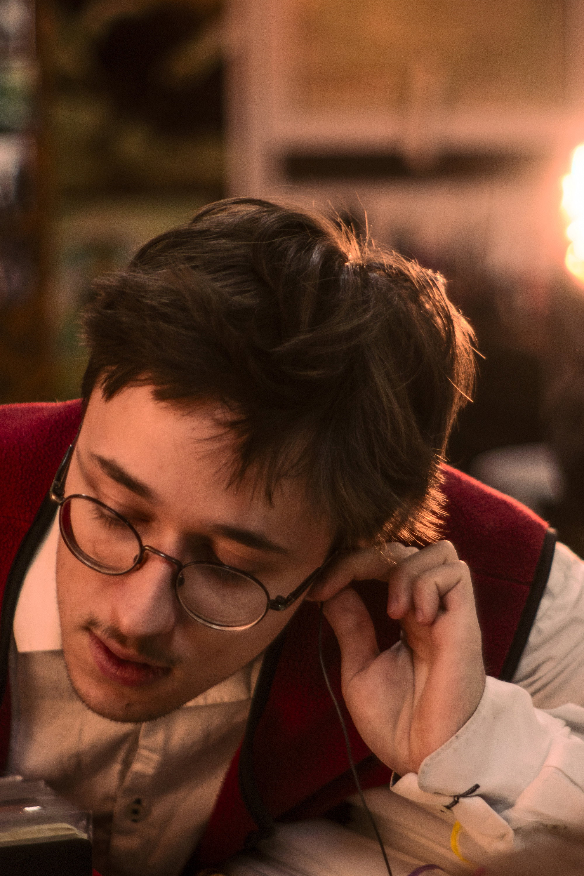 Justin Charbonneau as Écrivain in Your lines of my body