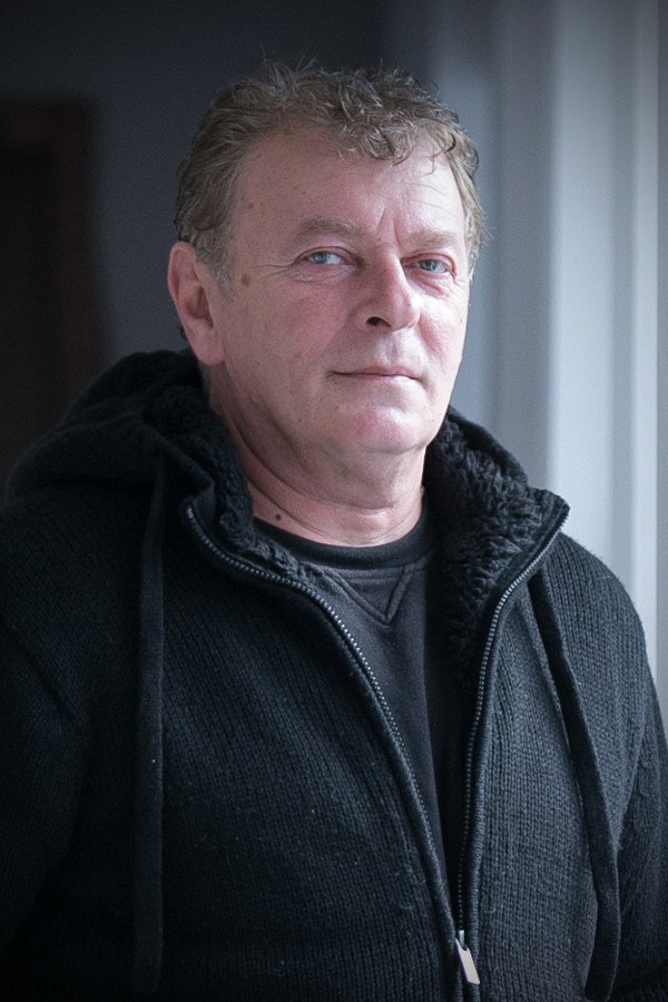 Nicu Mihoc as Sandu Vlahu in Groapa