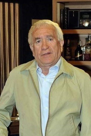 Cesáreo Estébanez as Cecilio in The Night of the Sunflowers