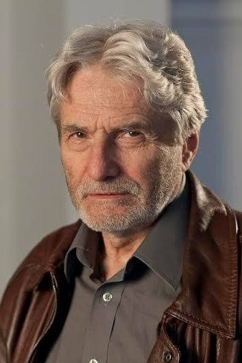 Mircea Daneliuc as Săvescu in Special Edition