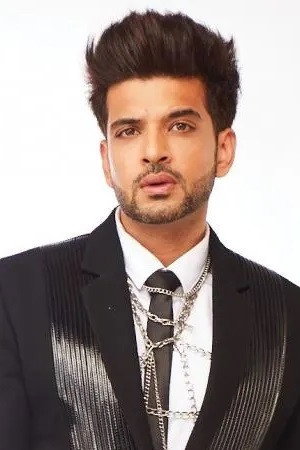 Karan Kundra as Sumit Narula in Love Adhura