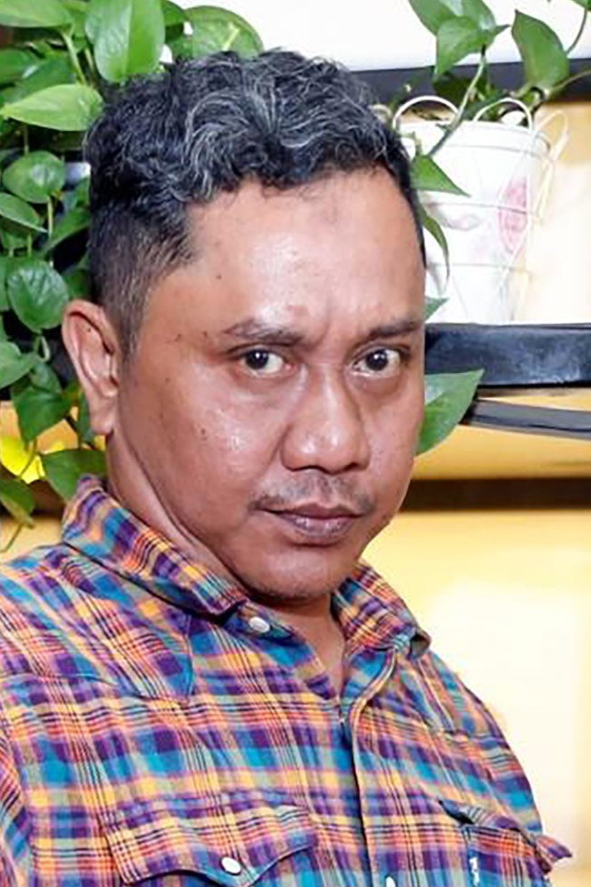 Totos Rasiti as Jarwo in Twisted 2