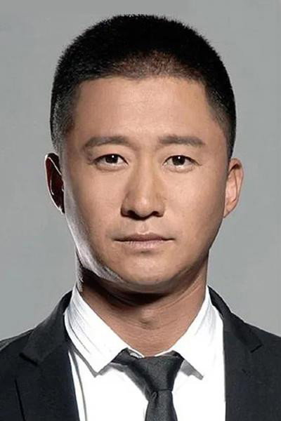 吴京 as Yang Fan in The Bigwig