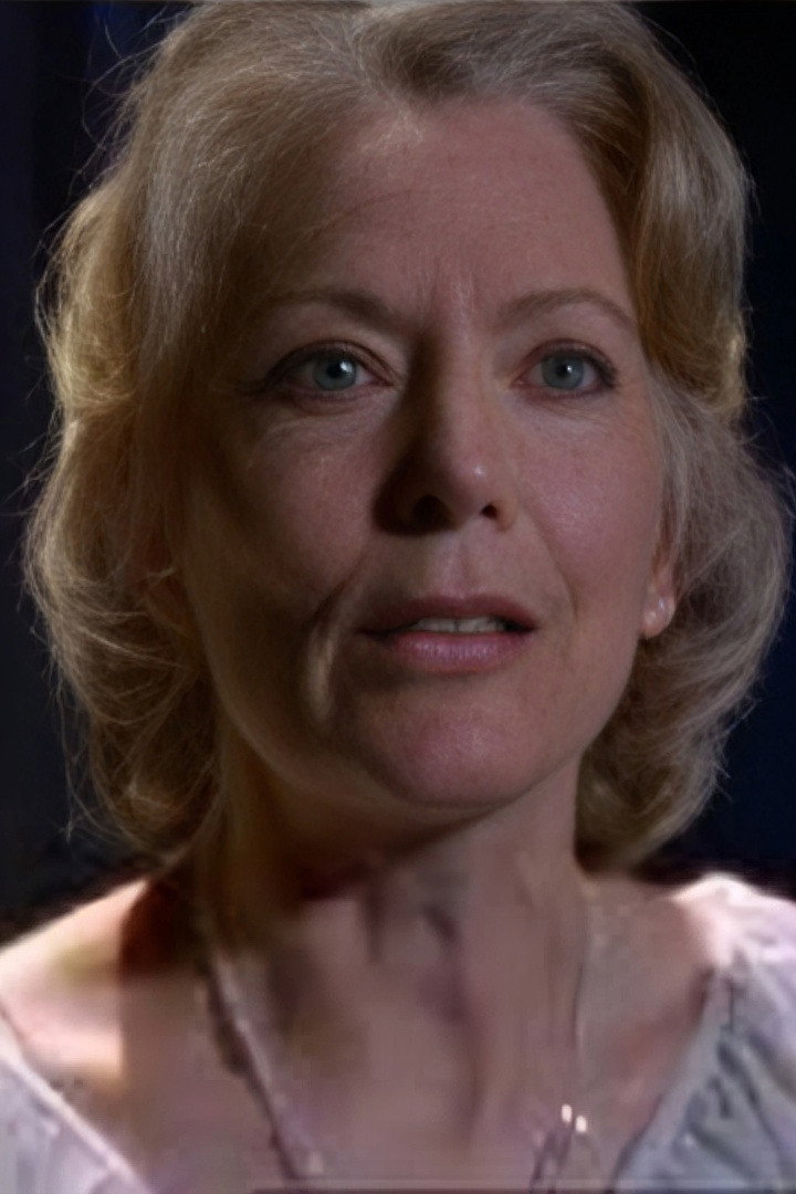 Pamela Perry as Olivia Wyatt in Safe Harbor