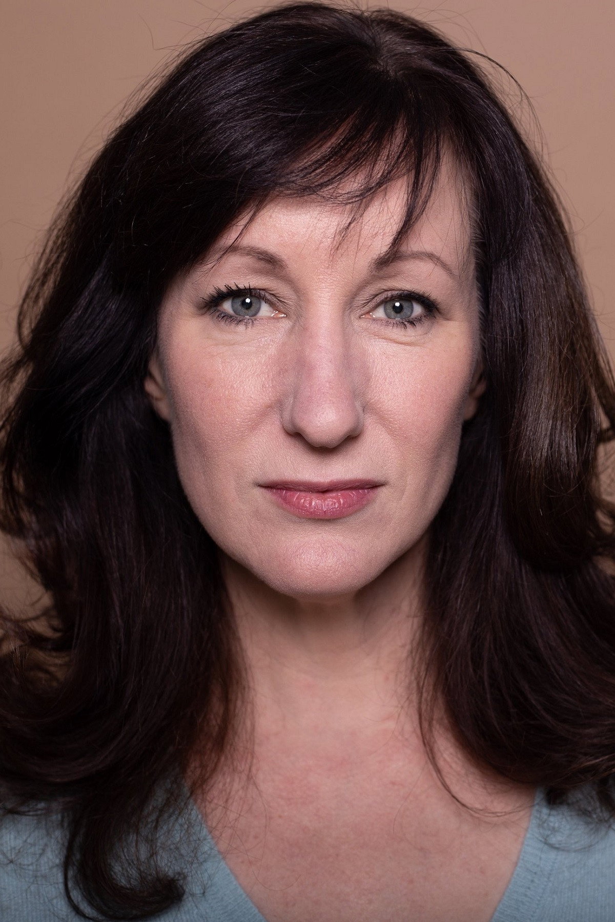 Angela Atwood as Jan in 5A5B