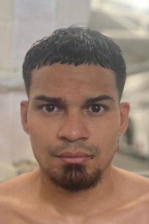 Darwing Martinez as Self in Sam Noakes vs. Yvan Mendy