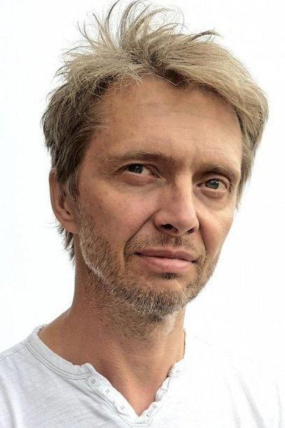 Grzegorz Kowalczyk as Bruno in Bez iluzji