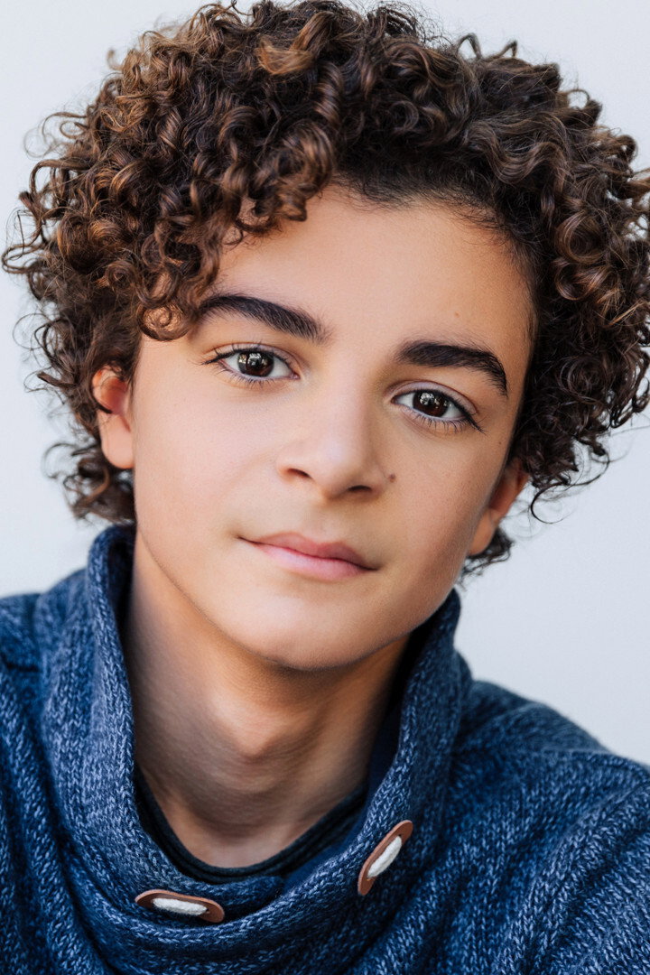 Pierson Salvador as Tall Middle Schooler in Better Nate Than Ever