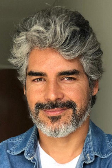 Alex Reis as Gabriel in Só Eu e Ela