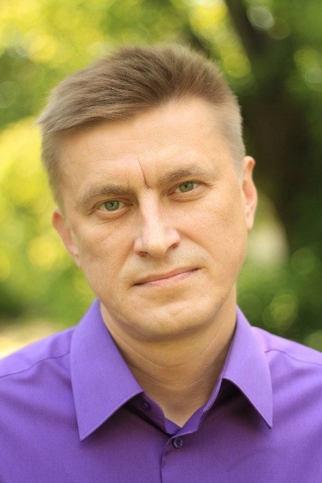 Дмитрий Никулин as Кукин in Mystery of the Missing Village