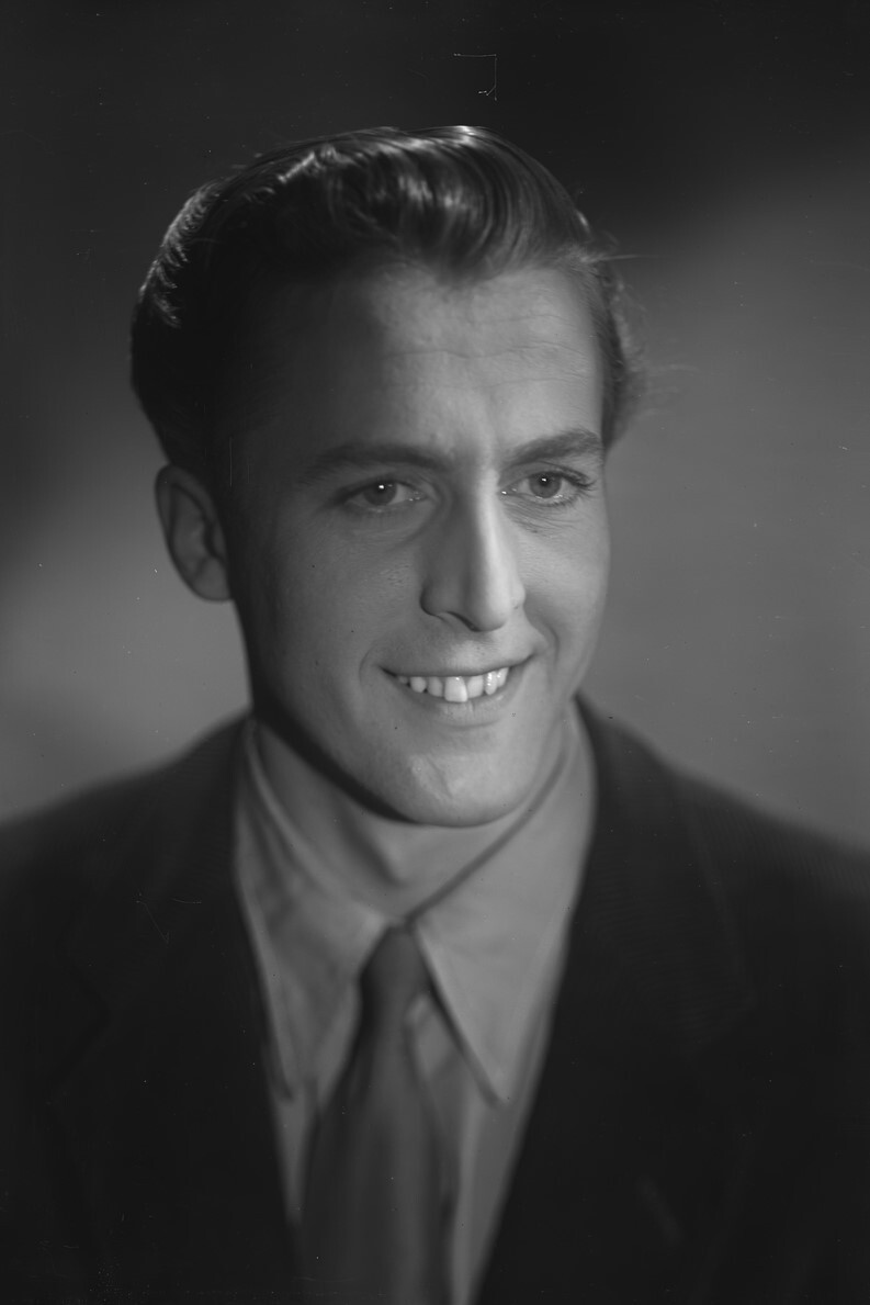 Rolf Labbart as Kalle Aaltonen in Kalle Aaltosen morsian