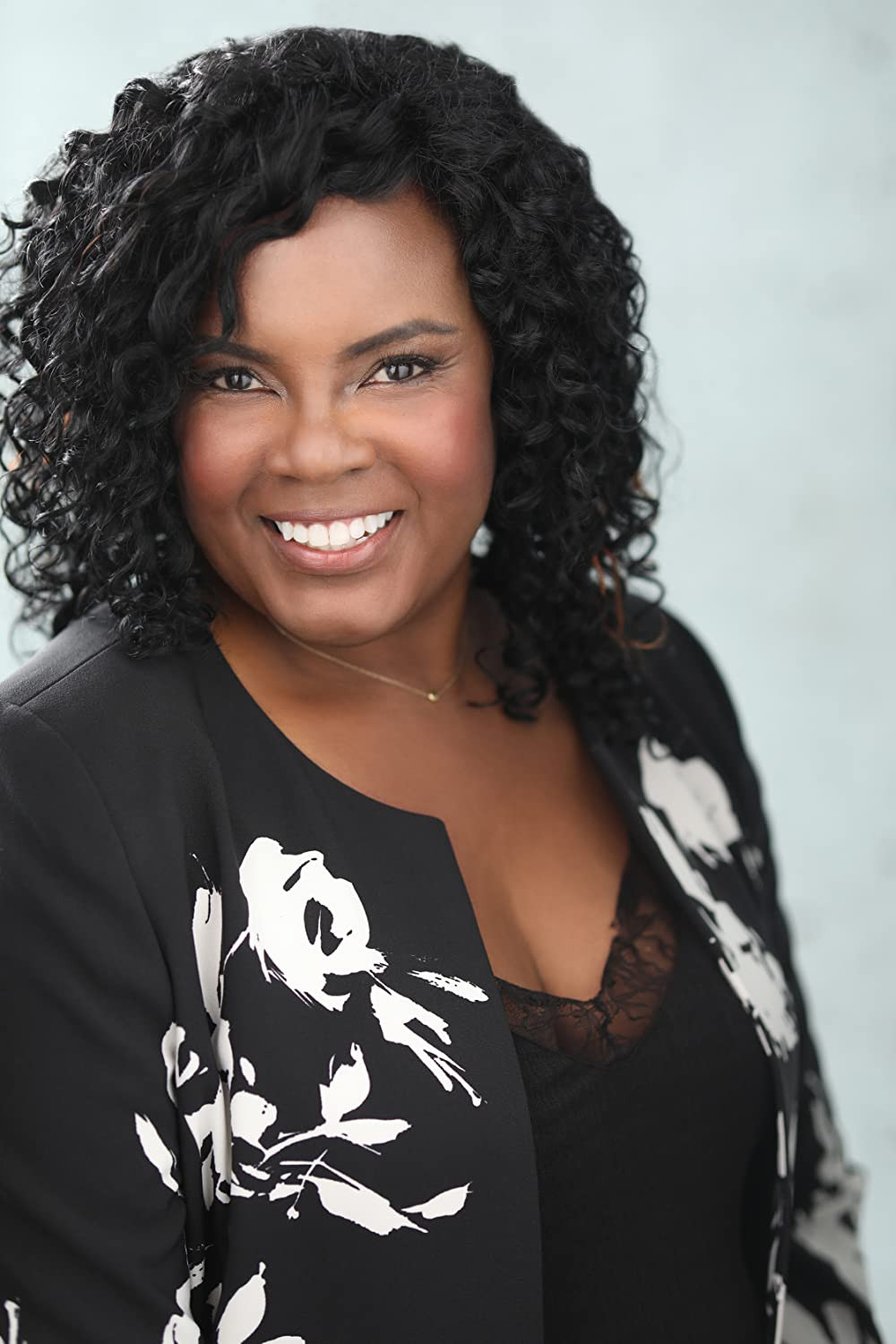 Angela Moore as Dottie in Love Struck Café
