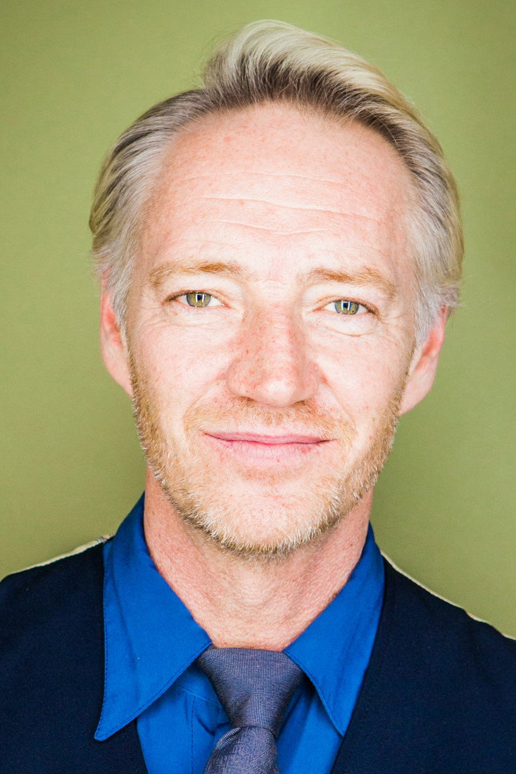 Phillip MacKenzie as Lavigne Client in The Cry of the Owl