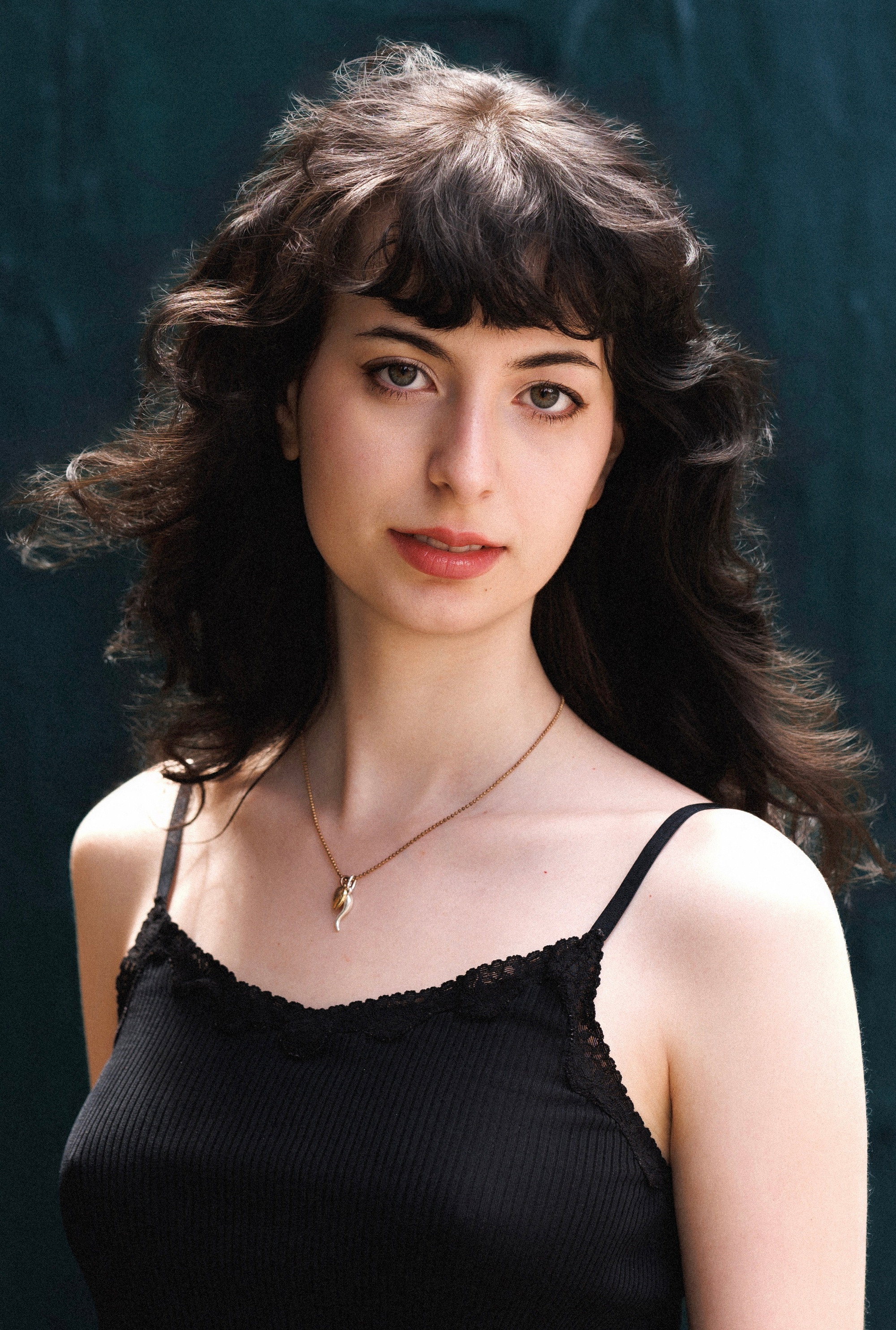 Tess Nealon Raskin as Cleo in Through The Night Softly