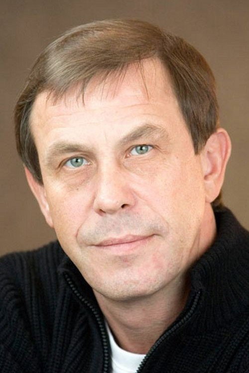 Сергей Цепов as Uncle Seryozha the militiaman in Keshka and Fruits