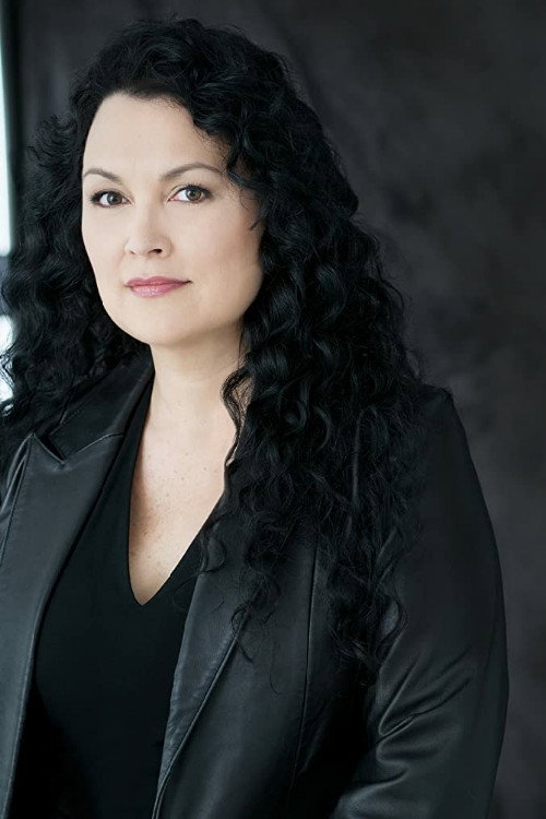 Wendy Anderson as Sarah Creath in The Dinosaur Hunter