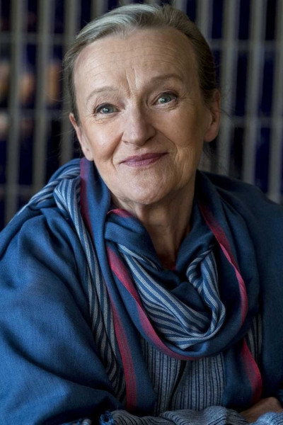 Pirjo Leppänen as Therapist in Päivää, herra Kivi