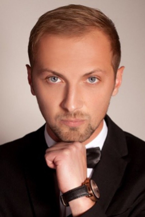 Александр Зубарев as Arkady in Skuf