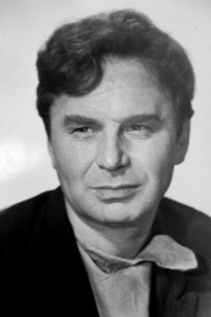 Даниил Нетребин as Василий Иванович Аввакумов in Shores