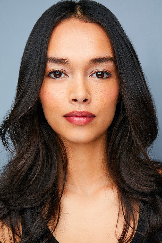 Vinessa Vidotto as Cameron Vo in FBI: International
